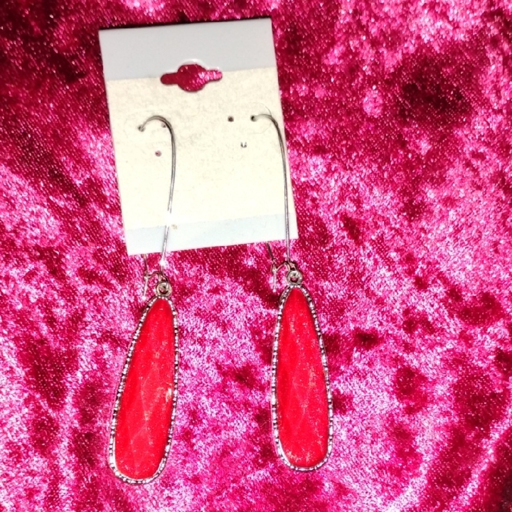Elegant Red Dangle Earrings